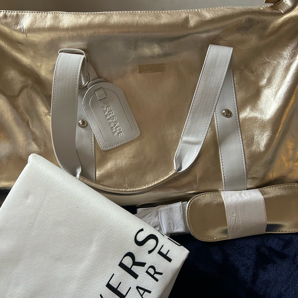 Versace Women's Gold and White Travel Bag.    Versace perfumes bag.  Exc Cond!!